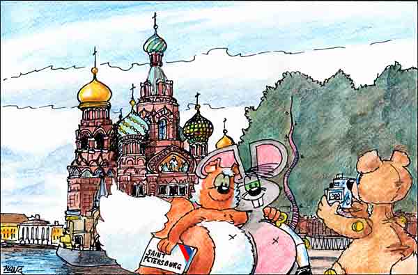Tourism in Russia. Teddy-bear, Fox and Rat in front of the Christ the Saviour-Blood Cathedral in Saint-Petersburg